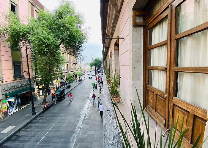 Alto Hostel