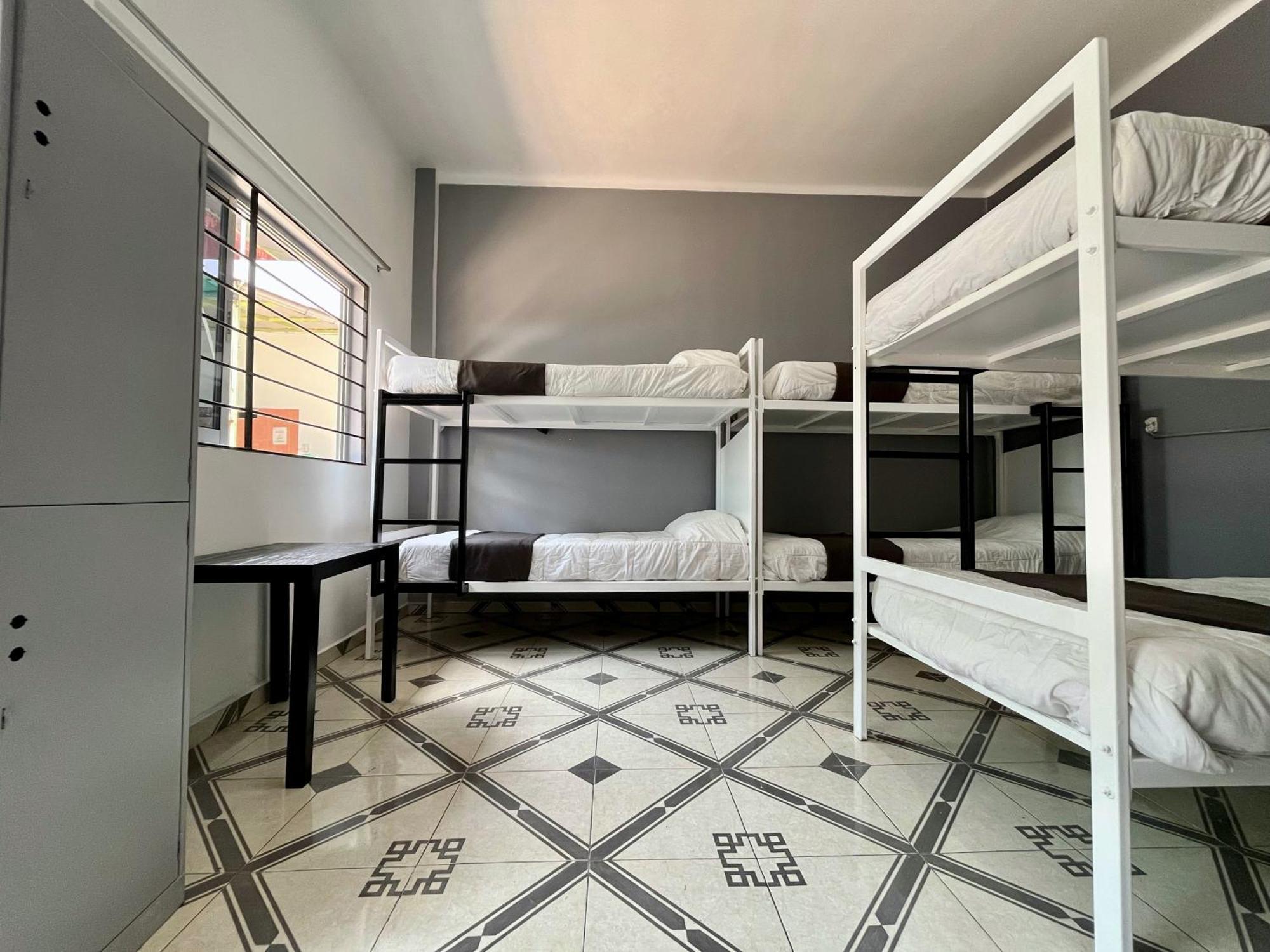 Alto Guest house *